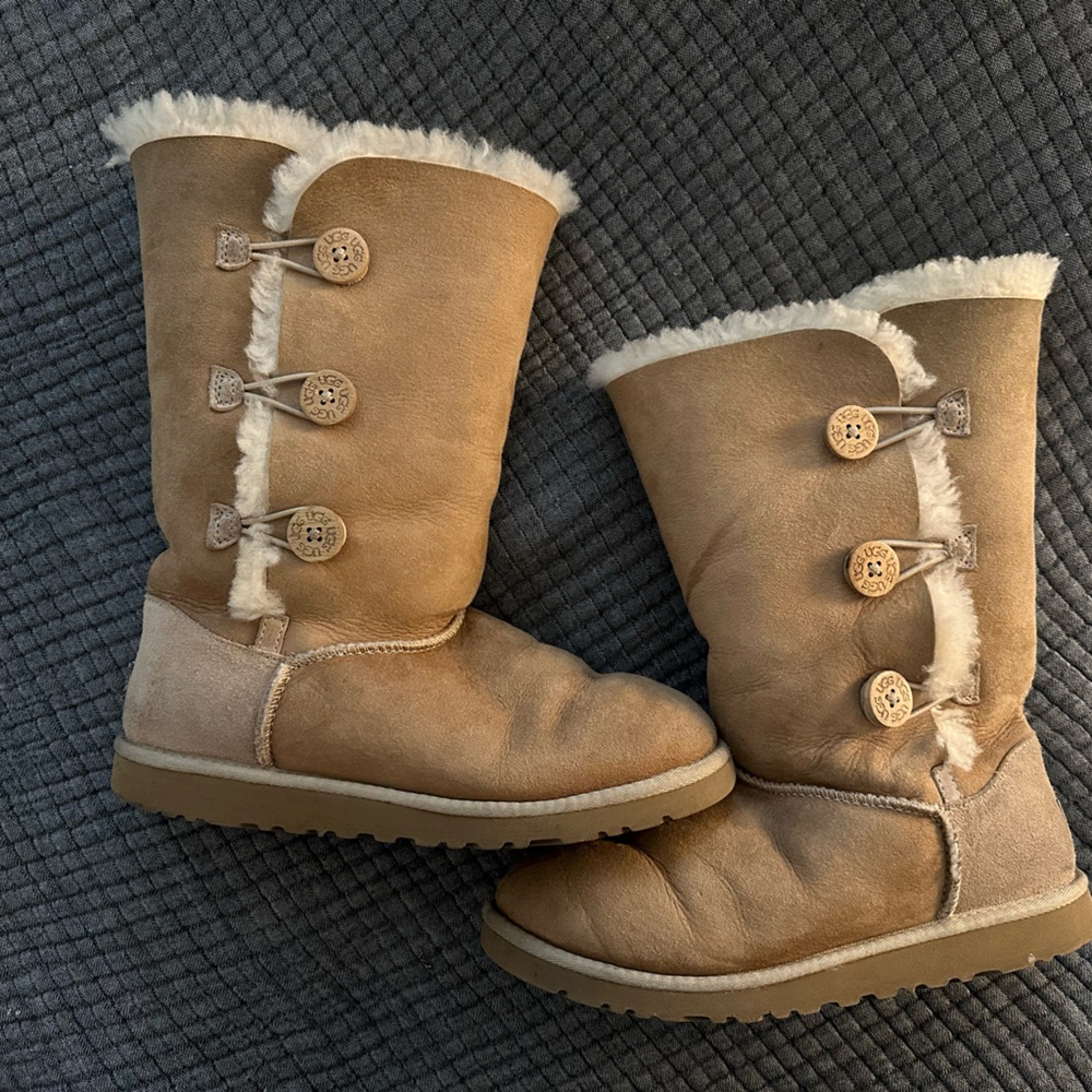 Ugg tall Bailey button boots size 6